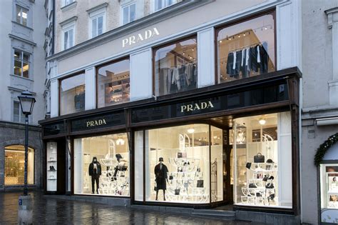 prada salzburg rezensionen